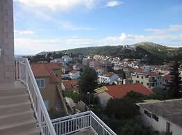 Azure Hvar Residence