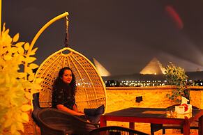 Hostalio Pyramid View Hotel