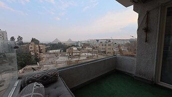 Hostalio Pyramid View Hotel