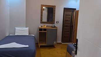 Hostalio Pyramid View Hotel