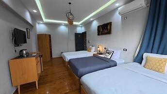 Hostalio Pyramid View Hotel