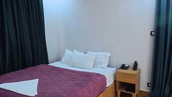 Hostalio Pyramid View Hotel
