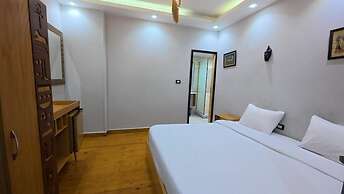 Hostalio Pyramid View Hotel