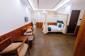 Emmanuel Residency