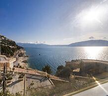 Vista Mare Horizon Beachfront 1BR Apartment