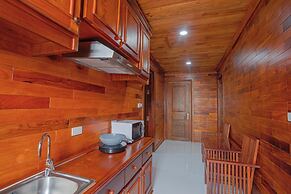 Phetchalern serviced apartment