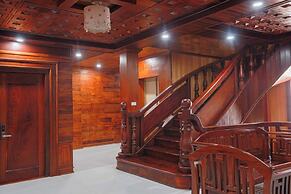 Phetchalern serviced apartment