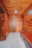 Phetchalern serviced apartment