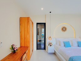 Beachside Luxury 3BR Mediterranean Sanur