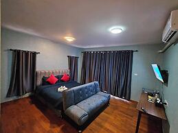 GrabSleepHotel Donmueang Airport