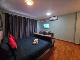 GrabSleepHotel Donmueang Airport