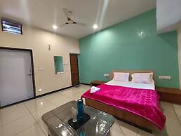 Aura Villa