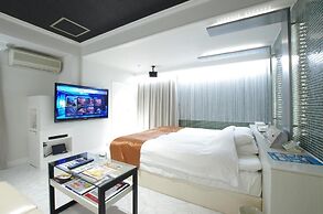 BLUE HOTEL sjuprim - Adults Only