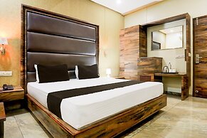 Cosy Stays at Durg Near Railway Station