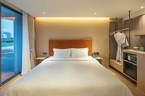 ROYS Hotel Bangkok