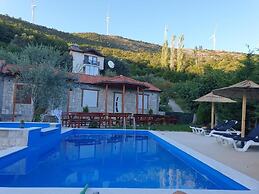 RUSTIC VILLAS BARLOVIC