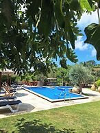 RUSTIC VILLAS BARLOVIC
