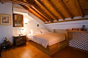 Stolios Skopelos - Euterpe Split Level Gem
