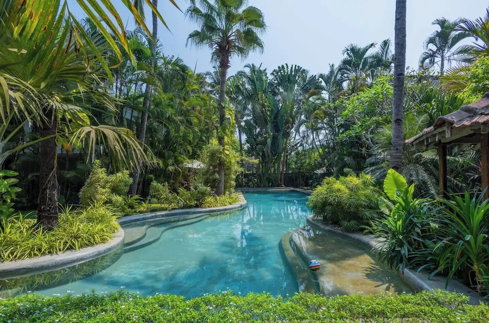 Staymaster Bharini 2BR Villa Jet Pool