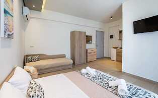 Studios&Apartments Elisabeta