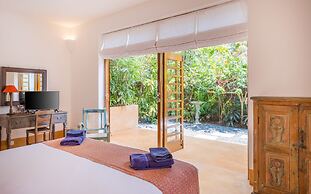 Staymaster Rohini 2BR Villa Jet Pool