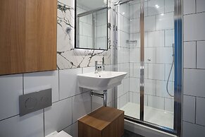StayCozy Studio Apartments in Acton