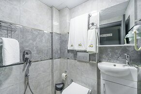 Marine Point Hotel