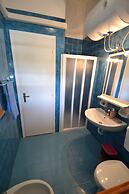 Comfy Flat With Shared Pool