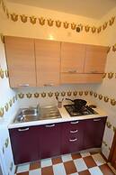 Comfy Flat With Shared Pool