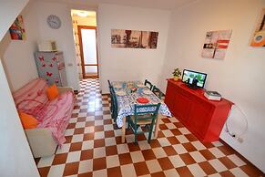 Comfy Flat With Shared Pool
