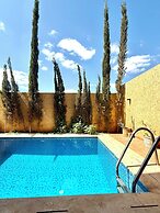 Villa with pool rooftop near Amelkis