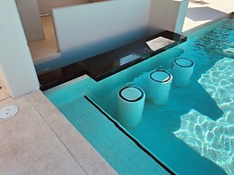 MARINA CONDO CORAZON