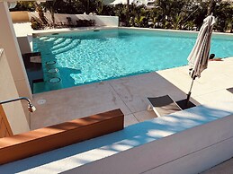 MARINA CONDO CORAZON