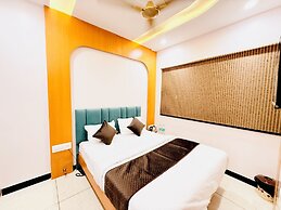 Hotel Hira Palace