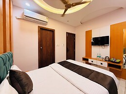 Hotel Hira Palace