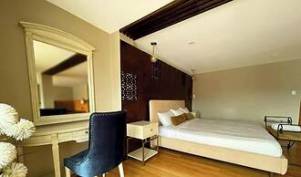Hotel Ensueños by HHG