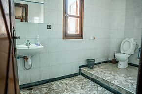 Asafar Apartments & Hostel