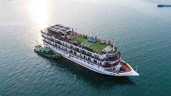 LAN HA BAY  STAR CRUISE