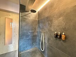 Premium Chalet With Sauna & Hot Tub