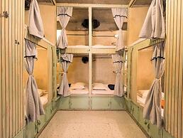 Bunkyard Hostel