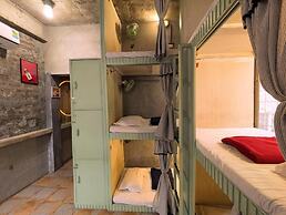 Bunkyard Hostel