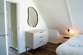 Sea View Apartment With Terrace for 8