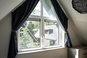 Sea View Apartment With Terrace for 8