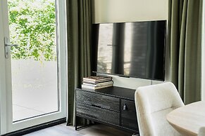 Sea View Apartment With Terrace for 8