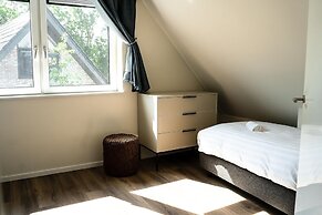 Sea View Apartment With Terrace for 8