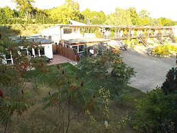 Mobile Home im Ferienpark mit Seezugang