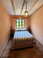 w Spacious 5BR Retreat Pool BBQ Games