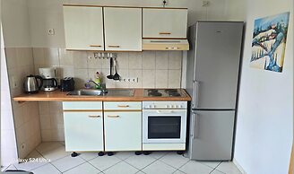 Mobile Home im Ferienpark mit Seezugang
