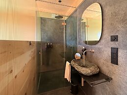 Deluxe Chalet With Sauna & hot tub