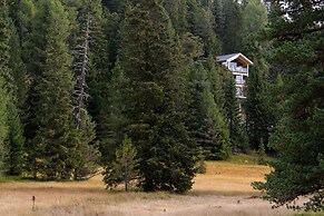 Deluxe Chalet With Sauna & hot tub